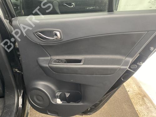 Used Rear right panel RENAULT KOLEOS I (HY_) 2.0 dCi 4x4 (HY0K) (150 hp) 31977683