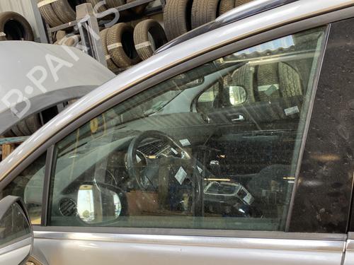 front-left-door-window-peugeot-5008-0u_-0e_-2009-2010-2011-2012-2013-2014-2015-2016-2017-28366731 main image