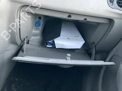 glove-box-renault-modus-grand-modus-fjp0_-15-dci-fp0e-jp0e-7701067708-2004-22114863 main image