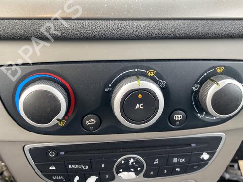 Climate control RENAULT MEGANE III Hatchback (BZ0/1_, B3_) 1.5 dCi (BZ09, BZ0D, BZ1W, BZ29, BZ14) | BP29893532I5 - Image 3