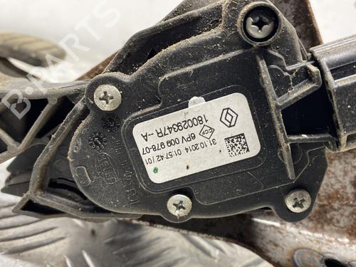 pedal-renault-clio-iv-bh_-2012-2013-2014-2015-2016-2017-2018-2019-2020-2021-27485906 main image