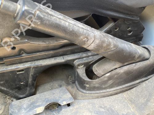 Used Hand brake Hand brake PEUGEOT EXPERT Van (VF3A_, VF3U_, VF3X_) 1.6 HDi 90 16V (90 hp) 32045348 32045348
