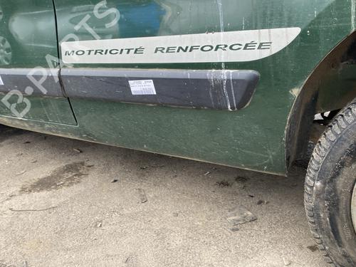 left-rear-fenders-peugeot-bipper-aa_-2008-31114435 main image