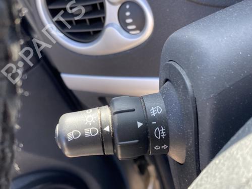 Used Switch RENAULT CLIO III (BR0/1, CR0/1) 1.5 dCi (C/BR0G, C/BR1G) (68 hp) 27304402