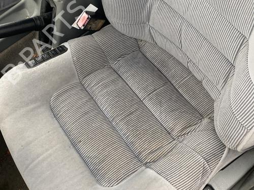 Stol venstre foran RENAULT SAFRANE II (B54_) 2.9 24V (B54N) (190 hp) 32299989