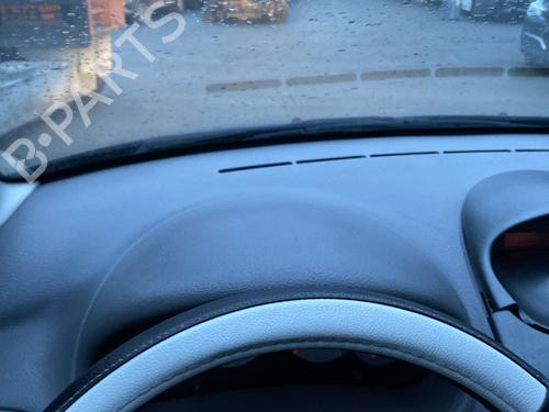 Used Dashboard Dashboard PEUGEOT 206 Hatchback (2A/C) 1.4 i (75 hp) 31715135 31715135
