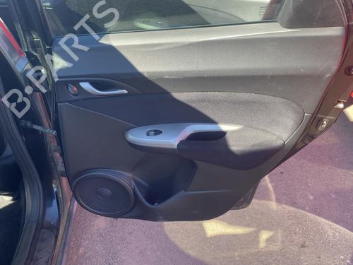 Bageste højre beklædning Bageste højre beklædning HONDA CIVIC VIII Hatchback (FN, FK) 2.2 CTDi (FK3) (140 hp) 33818718 33818718