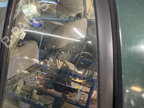 Używane Szyba drzwi tylnych lewych SUZUKI GRAND VITARA I (FT, HT) 2.0 TD 4x4 (SQ420D) (87 hp) 30934136