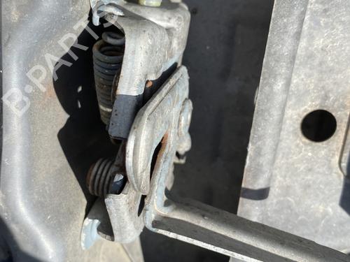 Used Hood lock Hood lock SUZUKI GRAND VITARA II (JT, TE, TD) 1.9 DDiS All-wheel Drive (JT419, TD44, JB419WD, JB419XD,... (129 hp) 33554623 33554623