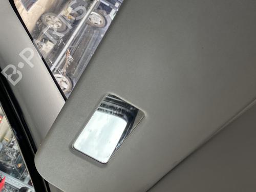 Used Right sun visor Right sun visor 23784499 23784499