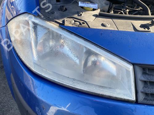 right-headlight-renault-megane-ii-bm01_-cm01_-2001-2002-2003-2004-2005-2006-2007-2008-2009-2010-2011-2012-32481426 main image