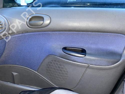 Forreste højre beklædning PEUGEOT 206 Hatchback (2A/C) 1.4 i (75 hp) 31691313