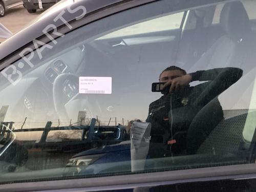 front-left-door-window-vw-golf-vi-5k1-16-tdi-5k4845201b-2008-2009-2010-2011-2012-2013-2014-20975955 main image