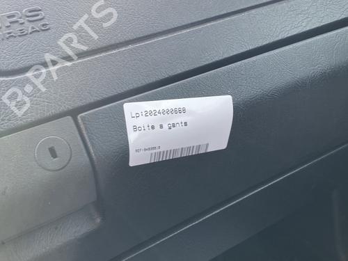 Used Glove box Glove box MERCEDES-BENZ C-CLASS T-Model (S202) C 200 T CDI (202.194) (102 hp) 20647310 20647310