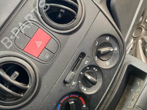 climate-control-citroen-nemo-mpv-2009-36786652 main image