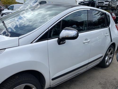 Front right quarter glass PEUGEOT 3008 I MPV (0U_) 2.0 HDi | BP30199956C112 