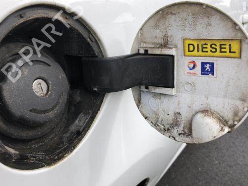Used Fuel flap PEUGEOT 308 I (4A_, 4C_) 1.6 HDi (109 hp) 19914100