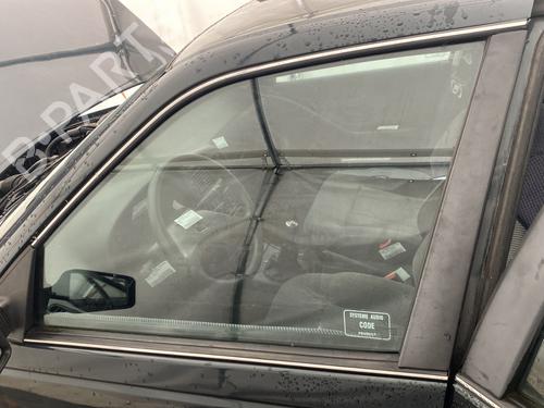 Dør rude ventre foran PEUGEOT 405 II (4B) 1.6 (88 hp) 32385834