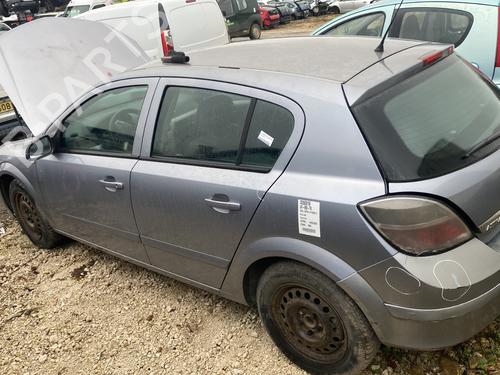 Front bumper reinforcement OPEL ASTRA H (A04) 1.7 CDTI (L48) | BP32439488C109