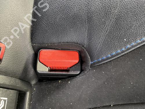 Sikkerhetsbelte-spenne RENAULT MEGANE IV Hatchback (B9A/M/N_) 1.6 dCi 130 (B9A4) (130 hp) 32764337