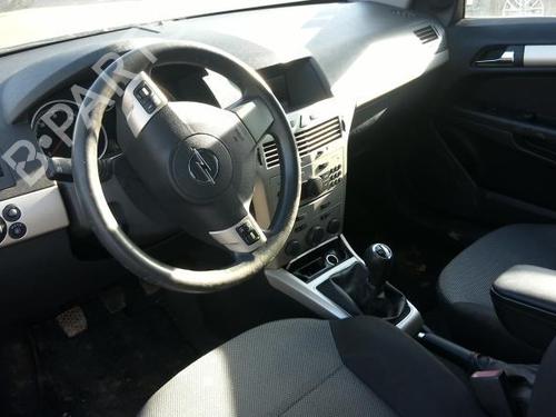 Rear center light OPEL ASTRA H GTC (A04) 1.3 CDTI (L08) | BP22120960I39 