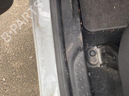 Gummiliste RENAULT TWINGO III (BCM_, BCA_) 1.0 SCe 65 (BCMJ) (65 hp) 33114992