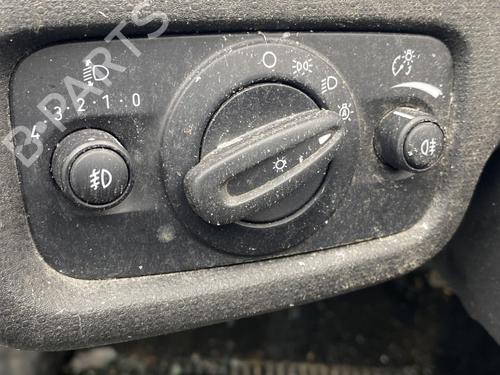 Headlight switch FORD FIESTA VI (CB1, CCN) 1.5 TDCi | BP32412386I24
