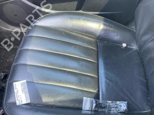 Used Right front seat Right front seat 36684812 36684812