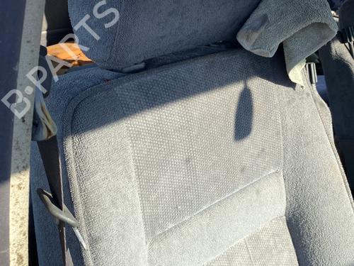 Used Right front seat Right front seat LAND ROVER RANGE ROVER II (P38A) 2.5 D 4x4 (136 hp) 24345821 24345821