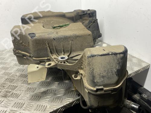 Used AdBlue tank RENAULT KANGOO Express (FW0/1_) 1.5 dCi 95 (FW16) (95 hp) 32068605