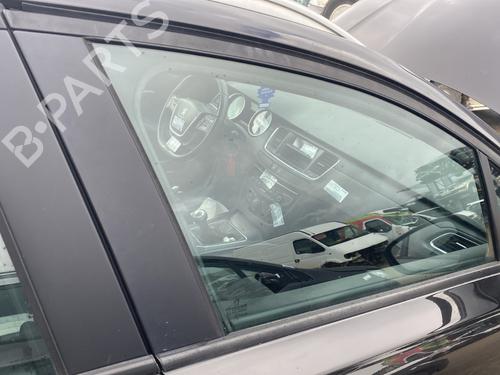 front-right-door-window-peugeot-508-sw-i-8e_-2010-2011-2012-2013-2014-2015-2016-2017-2018-33612934 main image
