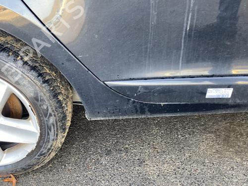 Bagstkærm Højre Bagstkærm Højre RENAULT MEGANE III Grandtour (KZ0/1) 1.5 dCi (KZ09, KZ0D, KZ1G, KZ29, KZ14, KZ1W, KZ10, KZ1F,... (110 hp) 30821197 30821197