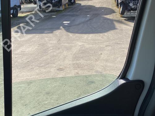 Used Front right window mechanism Front right window mechanism RENAULT MASTER III Van (FV) 2.3 dCi 145 FWD (FV0E, FV0F, FV0H, FV02, FV0M, FV0S,... (146 hp) 32505615 32505615