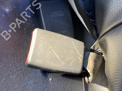 Used Seat buckle Seat buckle TOYOTA YARIS (_P1_) 1.4 D-4D (NLP10_, NLP10R) (75 hp) 33553384 33553384