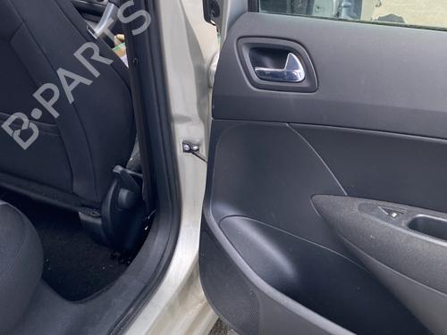 Used Rear right panel Rear right panel PEUGEOT 308 I (4A_, 4C_) 1.6 HDi (109 hp) 25867046 25867046