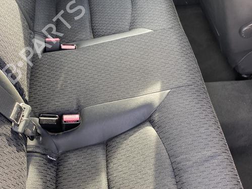 Sæde Bagtil RENAULT LAGUNA II (BG0/1_) 2.0 16V (BG00, BG0K, BG0P, BG0W) (135 hp) 30133282