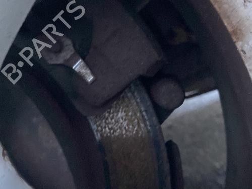 Venstre bremsecaliper bak MITSUBISHI GRANDIS (NA_W) 2.0 DI-D (NA8W) (136 hp) 30646688