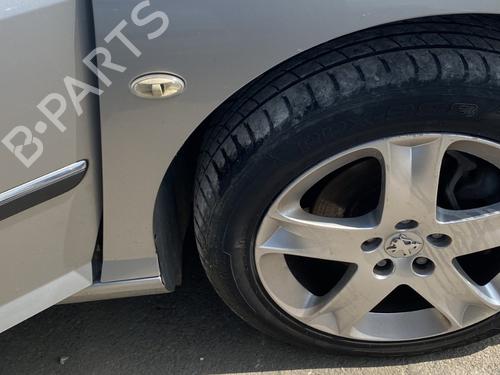 Used Right front fenders PEUGEOT 407 (6D_) 2.0 HDi 135 (6DRHRH, 6DRHRE, 6DRHRG, 6DRHRJ) (136 hp) 26618137