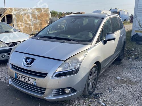 Used Parts PEUGEOT 5008 (0U_, 0E_) 1.6 HDi (112 hp) 3936750