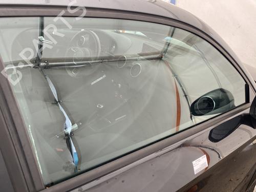 Used Front right door window AUDI A1 (8X1, 8XK) 1.6 TDI (105 hp) 30395865