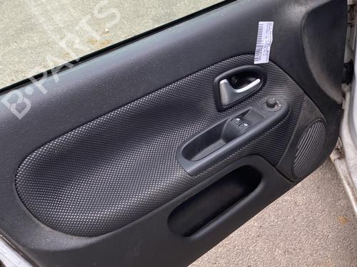 Forreste venstre beklædning RENAULT CLIO II (BB_, CB_) 1.5 dCi (B/C2J) (68 hp) 29490188