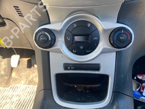 Climate control FORD FIESTA VI (CB1, CCN) 1.6 TDCi | BP37085702I5 - Image 3