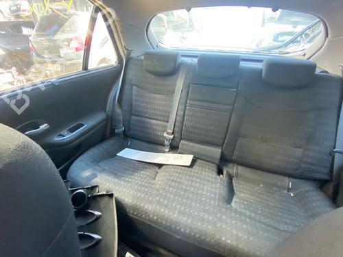 rear-seat-renault-laguna-ii-bg01_-2001-2002-2003-2004-2005-2006-2007-36528944 main image