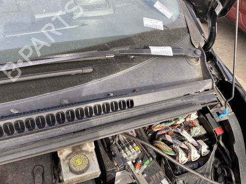 Used Scuttle panel Scuttle panel PEUGEOT 5008 (0U_, 0E_) 1.6 HDi (112 hp) 32781518 32781518