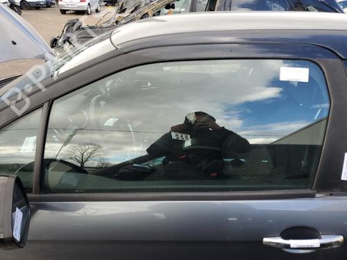Used Front left door window Front left door window 21797677 21797677