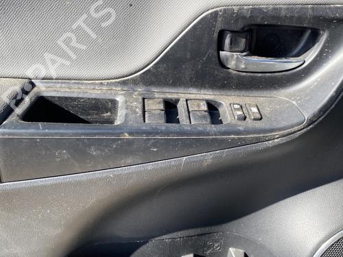 Left front window switch TOYOTA YARIS (_P13_) 1.5 Hybrid (NHP130_, NHP130) | BP24408692I27 - Image 2