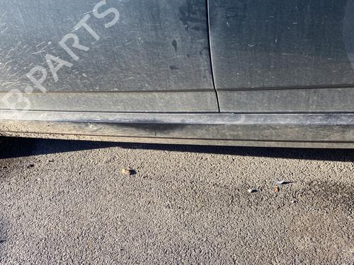 Używane Próg lewy BMW X3 (E83) 2.0 d (150 hp) 30439343