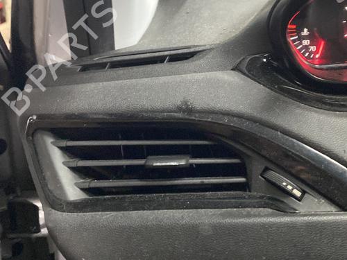 Air vent PEUGEOT 208 I (CA_, CC_) 1.2 VTI 82 | BP23785798I21 