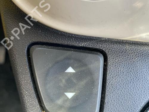 Left front window switch FIAT 500 (312_) 1.2 (312AXA1A) | BP39486060I27 - Image 2
