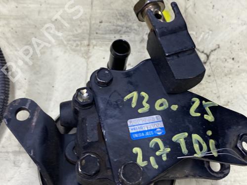 Used Steering pump FORD MAVERICK (UDS, UNS) 2.7 TD (125 hp) 28366850